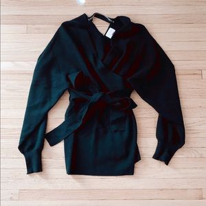 Black NWOT maternity sweater tie waist XS